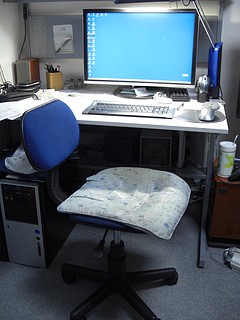 20080819_chair_1.jpg